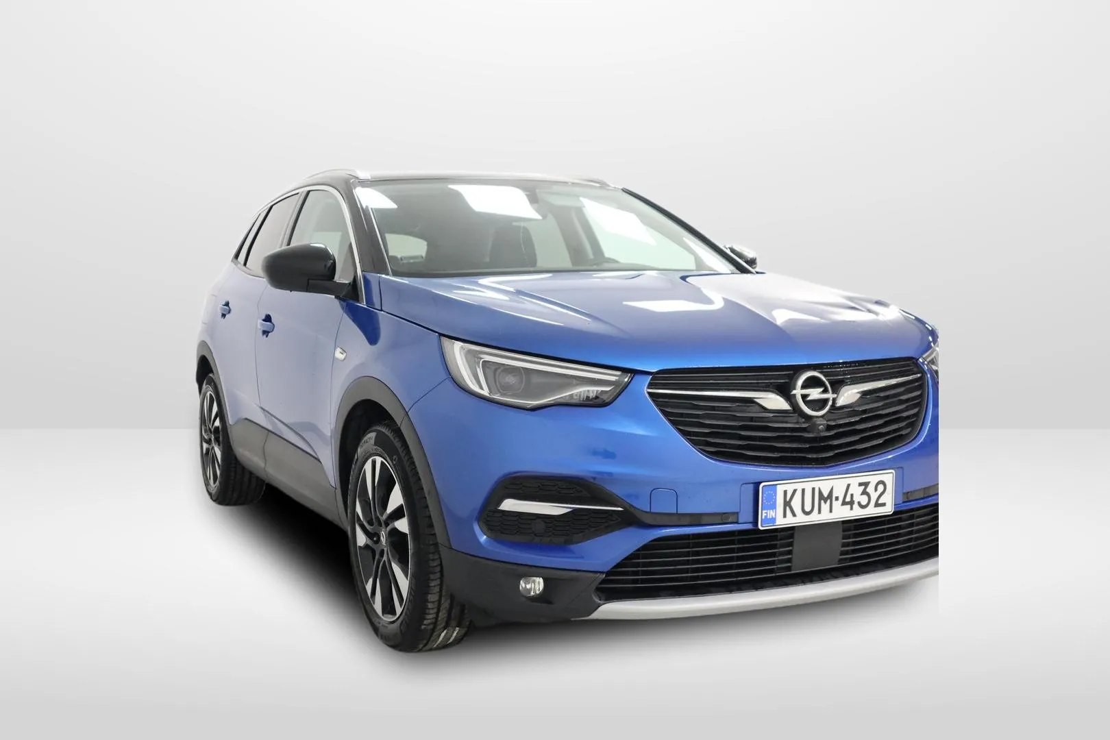 OPEL Grandland X KUM-432 carousel image