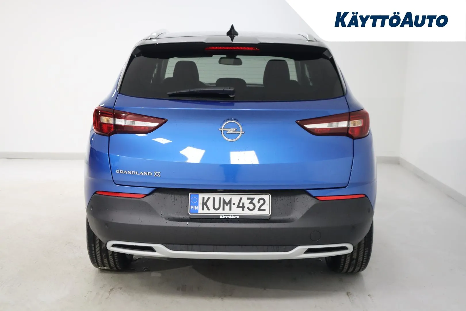 Opel Grandland X KUM-432 carousel image