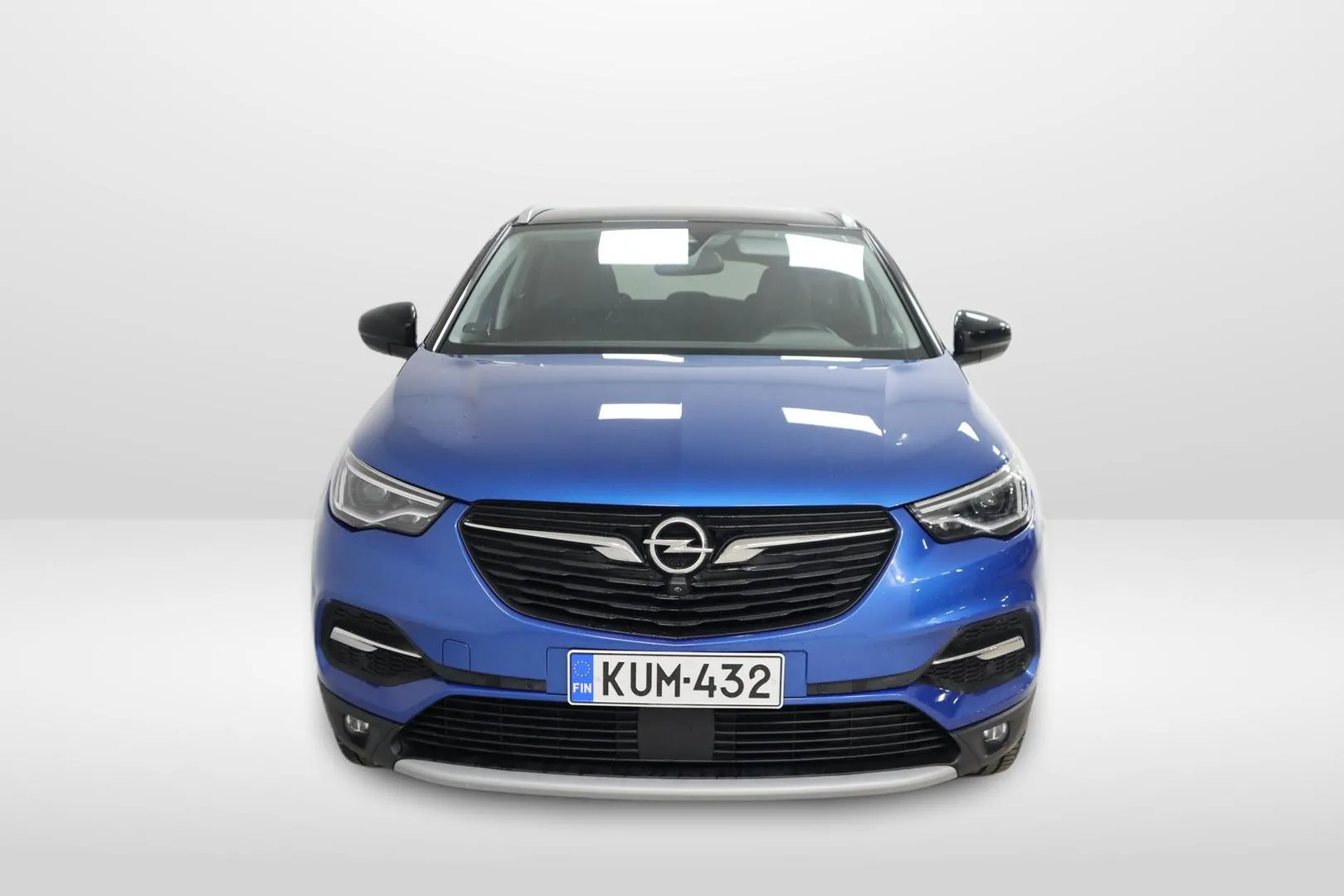 OPEL Grandland X KUM-432 carousel image