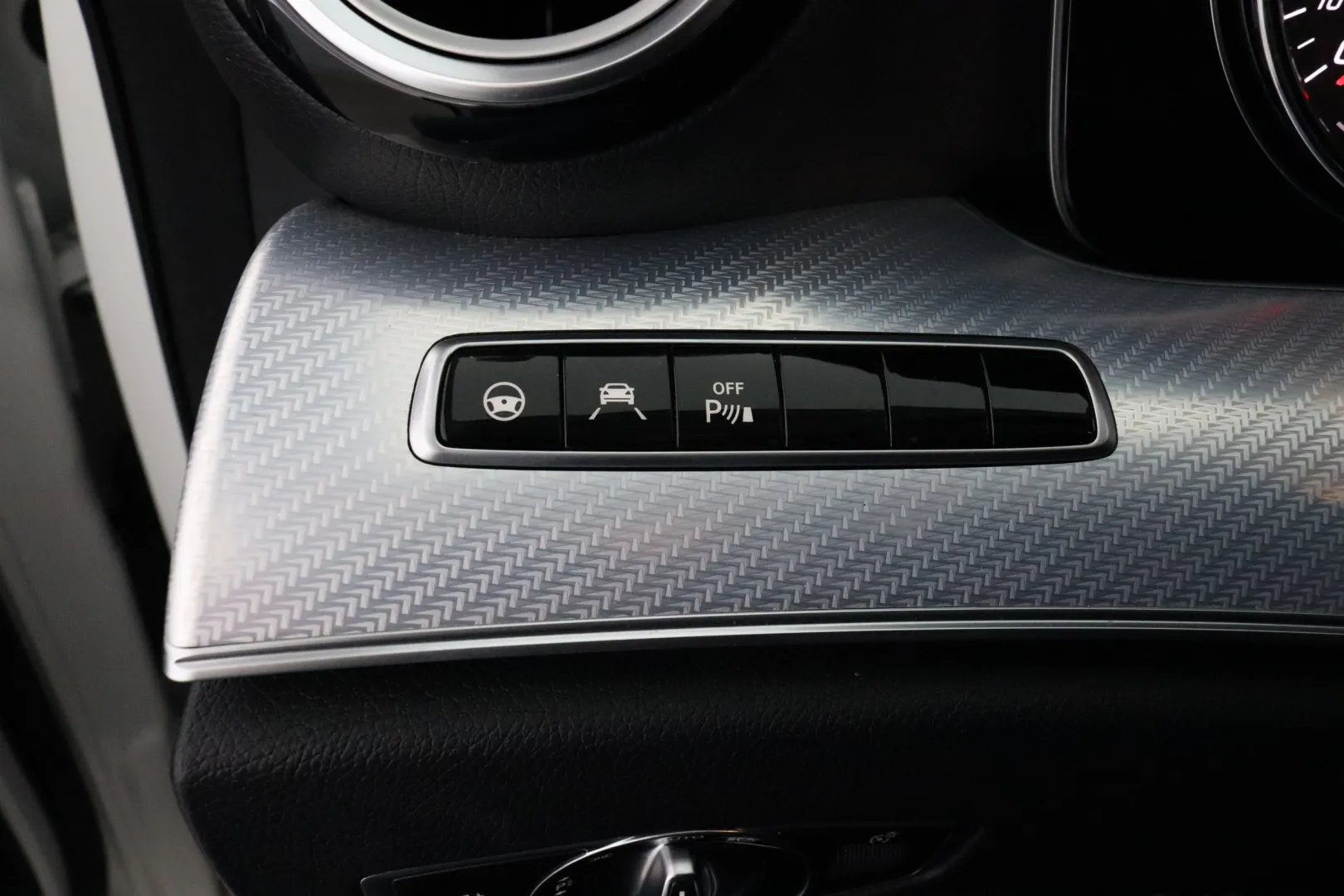 MERCEDES-BENZ E SMU-222 carousel image