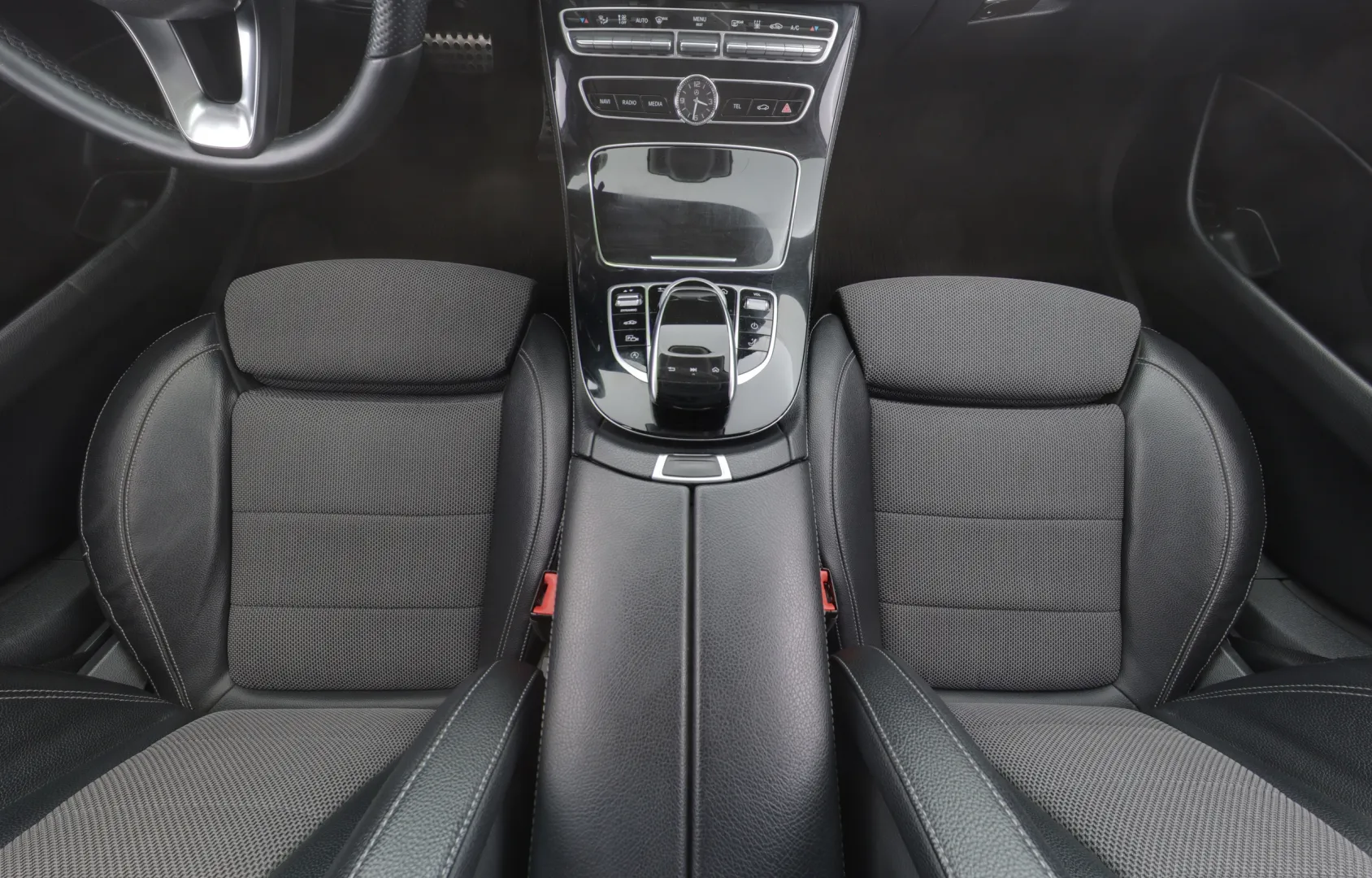 MERCEDES-BENZ E SMU-222 carousel image