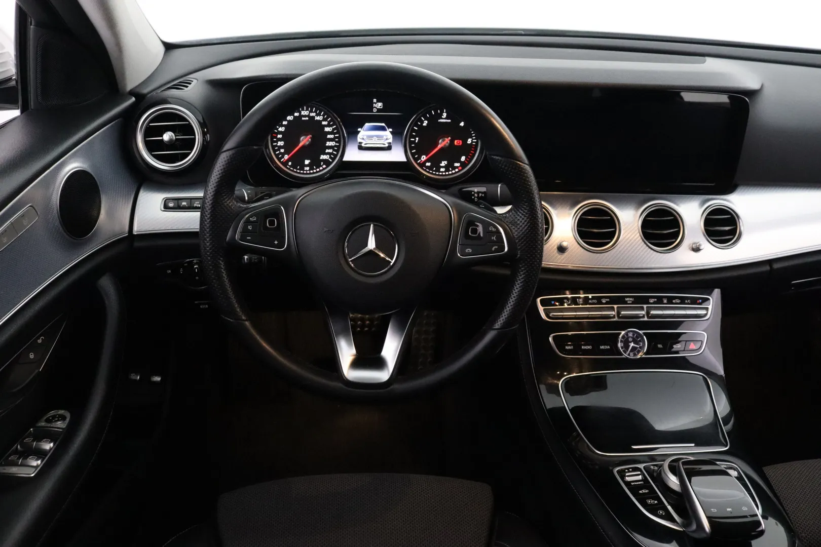 MERCEDES-BENZ E SMU-222 carousel image