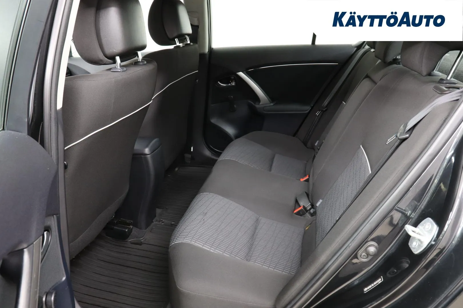 TOYOTA Avensis IKM-205 carousel image