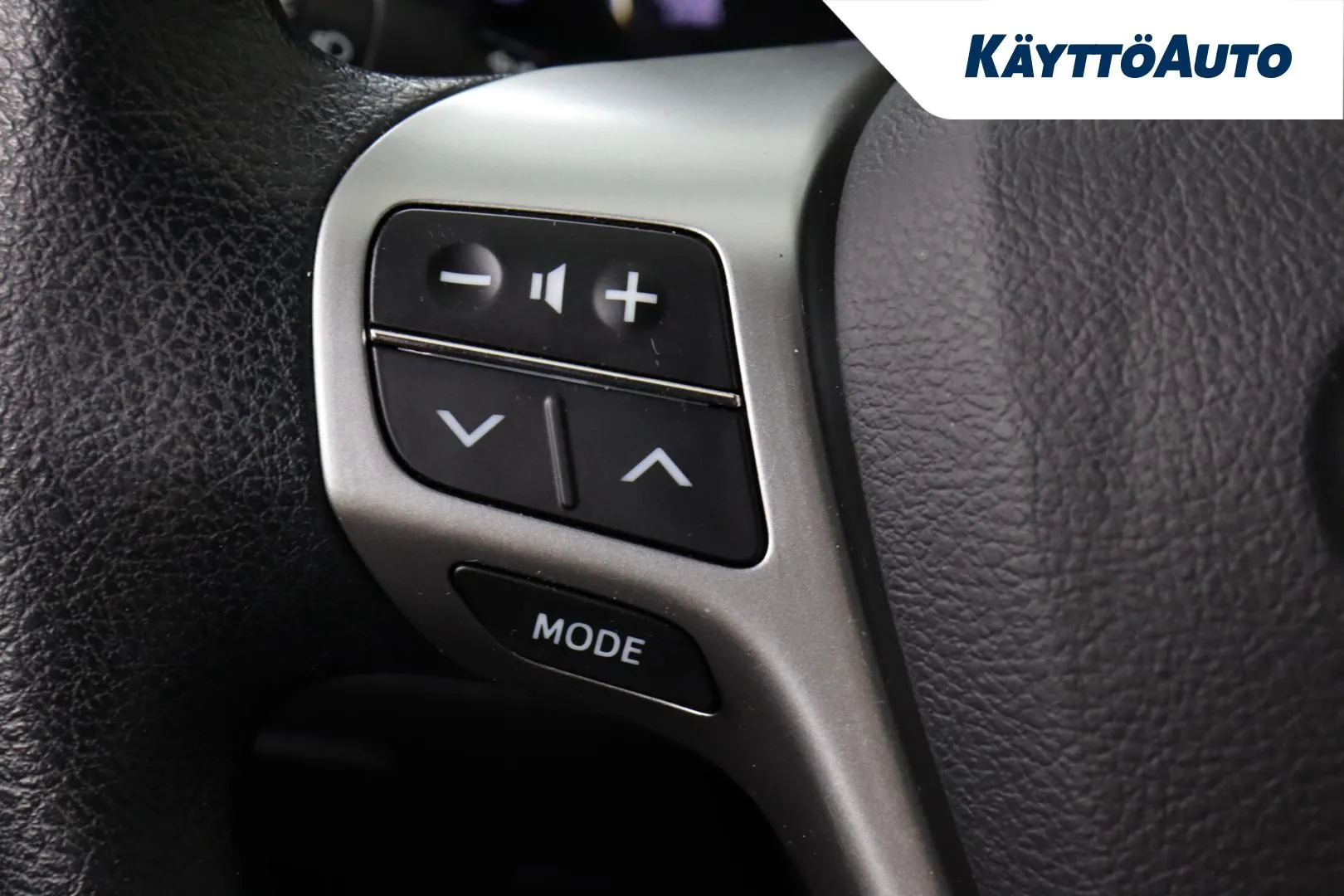 TOYOTA Avensis IKM-205 carousel image