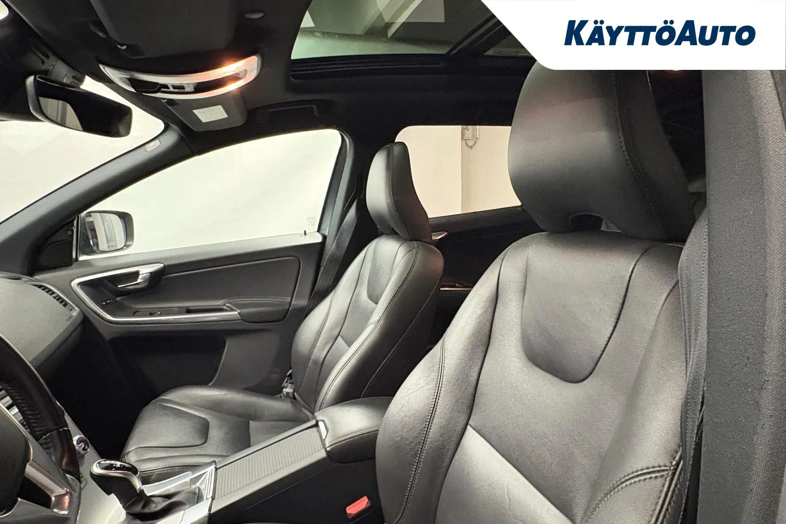 VOLVO XC60 SUZ-316 carousel image