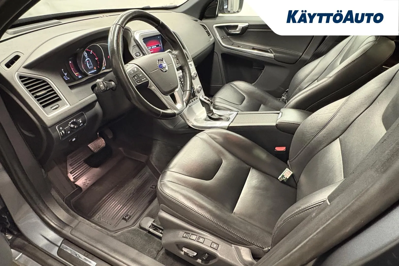 VOLVO XC60 SUZ-316 carousel image