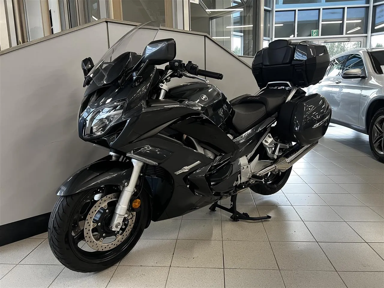 Yamaha FJR 95-AKT carousel image