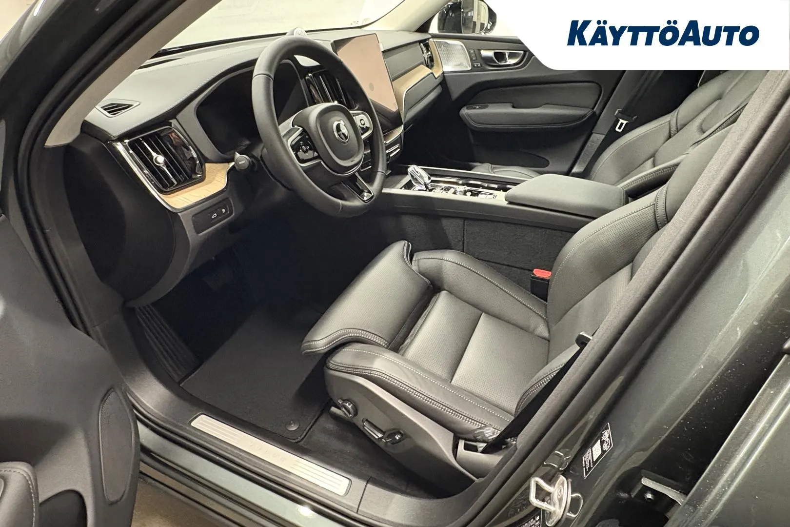 Volvo XC60 ISK-446 carousel image