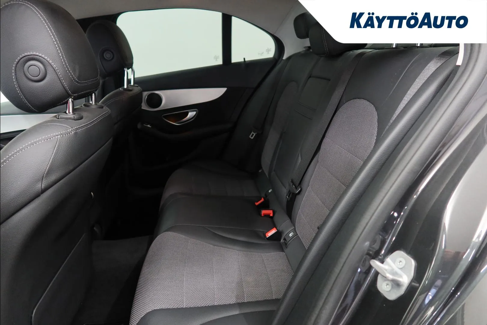 Mercedes-Benz C CNX-798 carousel image