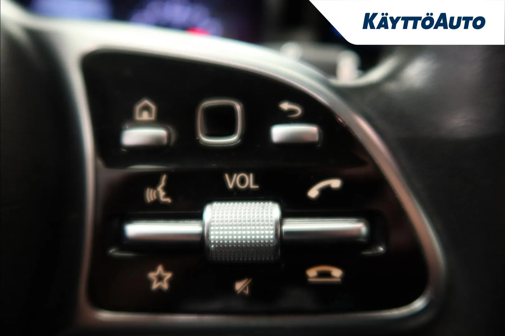 Mercedes-Benz C CNX-798 carousel image