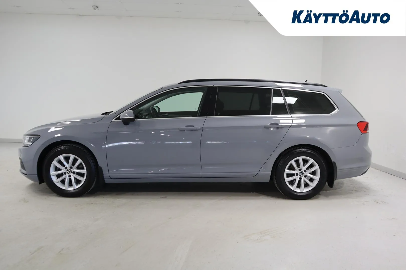Volkswagen Passat XSL-138 carousel image