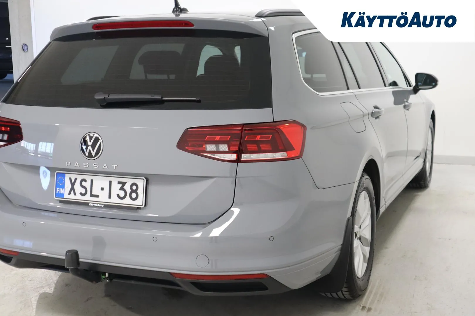 Volkswagen Passat XSL-138 carousel image