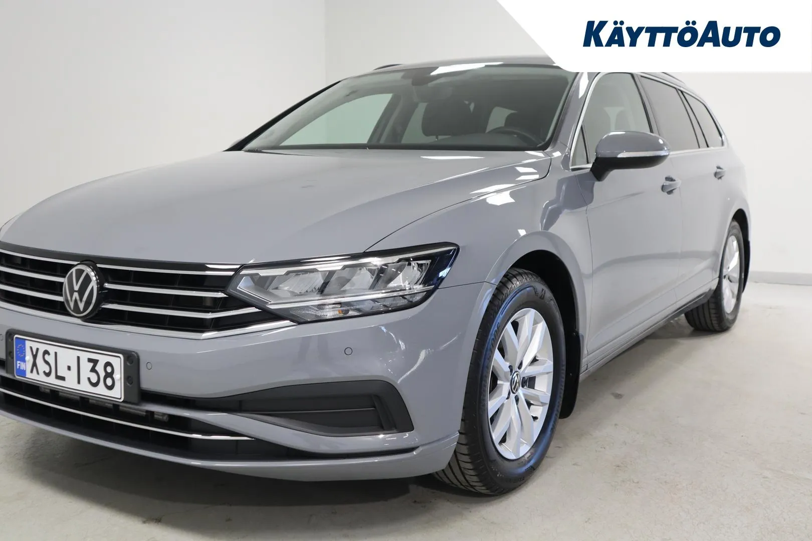 Volkswagen Passat XSL-138 carousel image