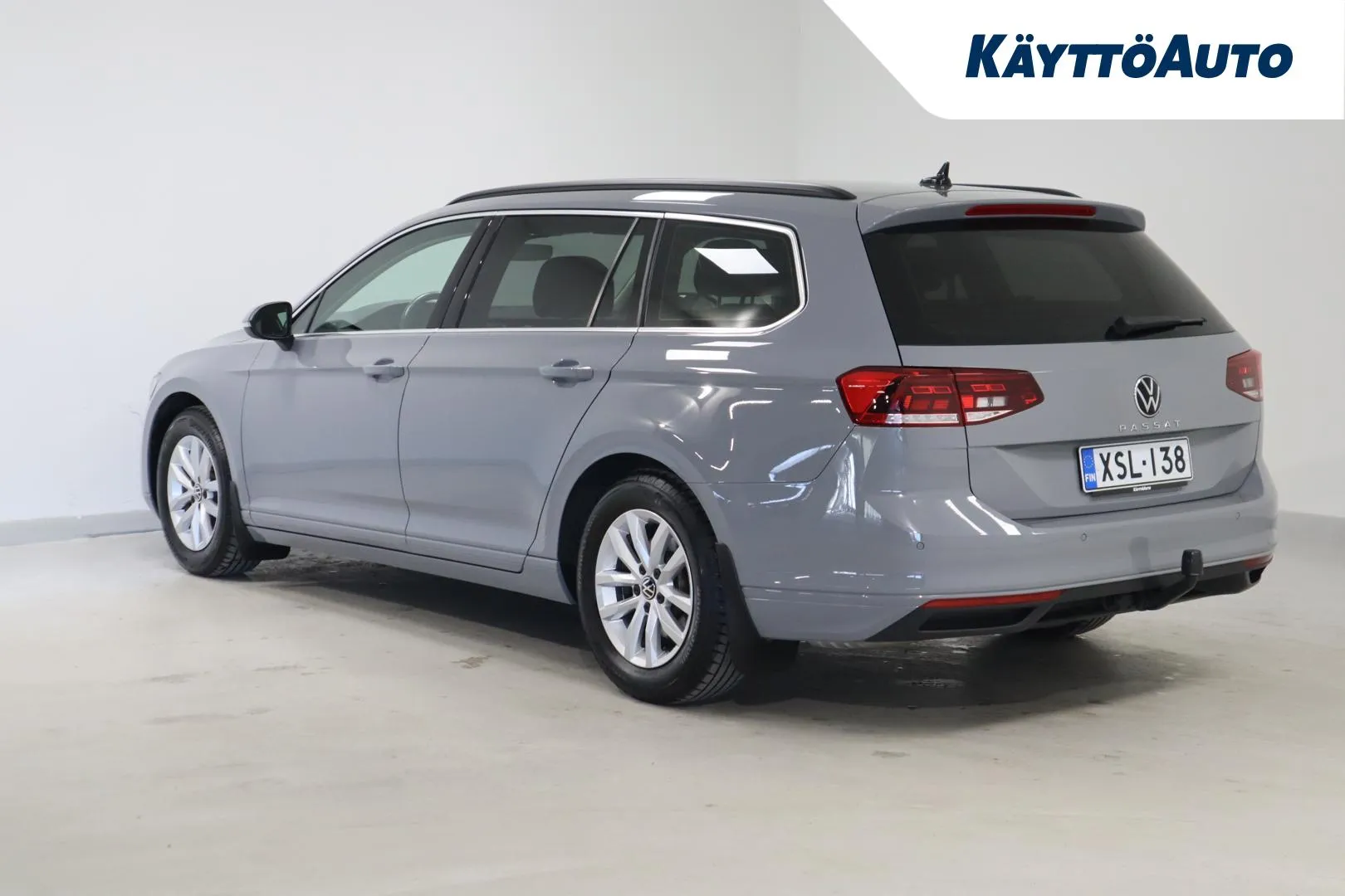 Volkswagen Passat XSL-138 carousel image