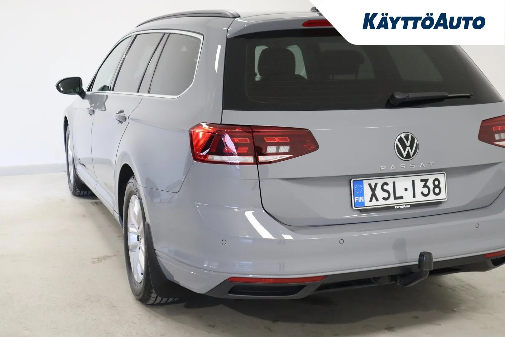 Volkswagen Passat XSL-138 carousel image
