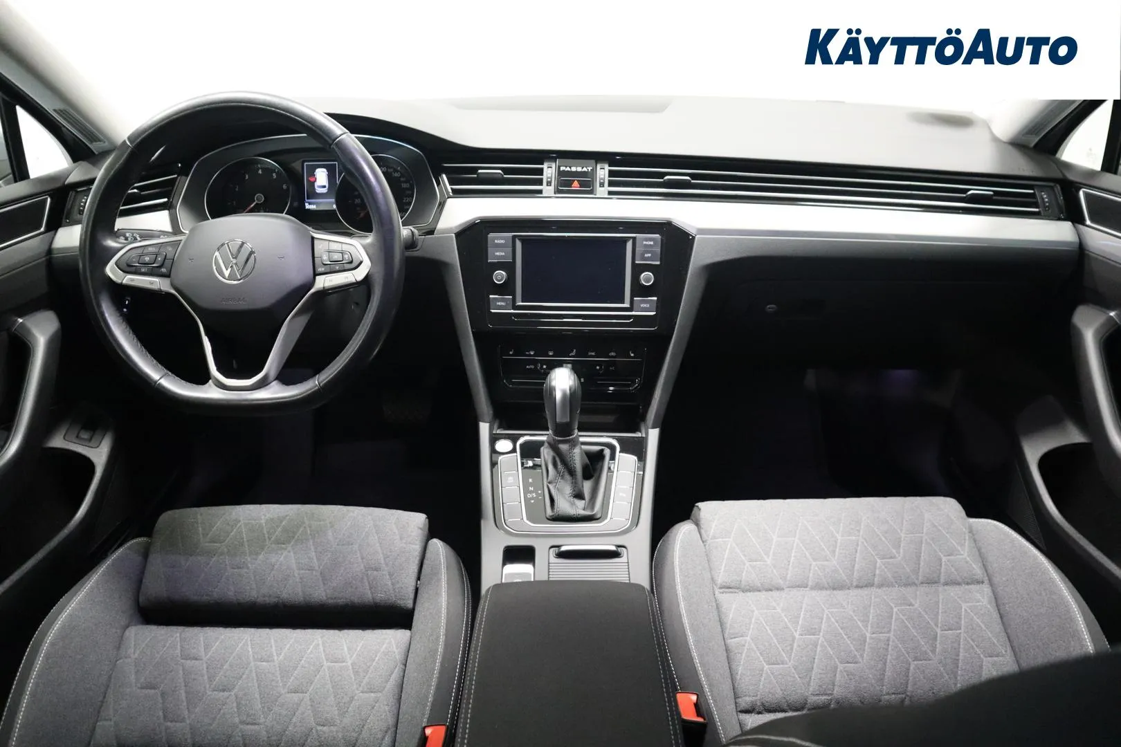 Volkswagen Passat XSL-138 carousel image