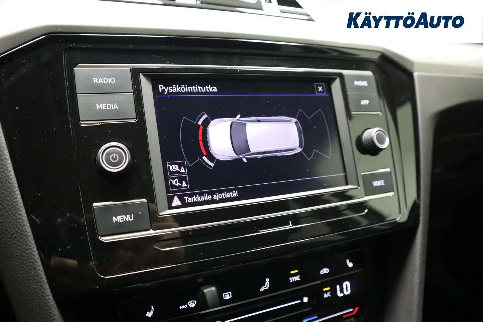 Volkswagen Passat XSL-138 carousel image