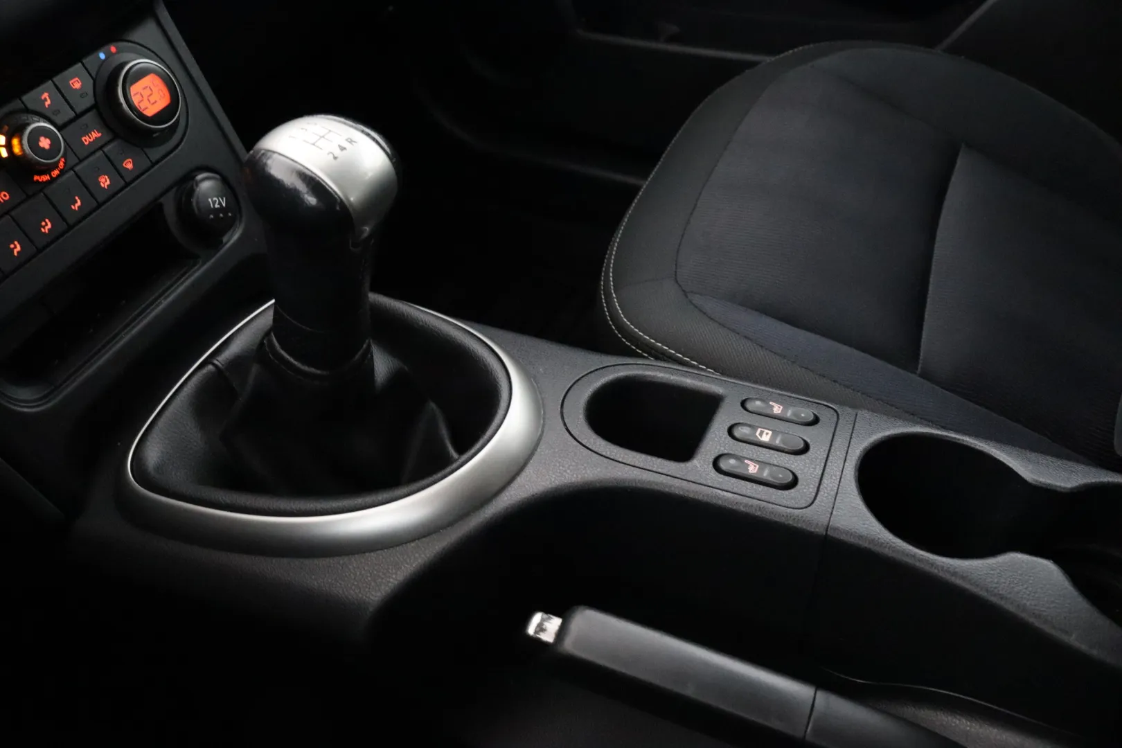 NISSAN Qashqai UJI-905 carousel image