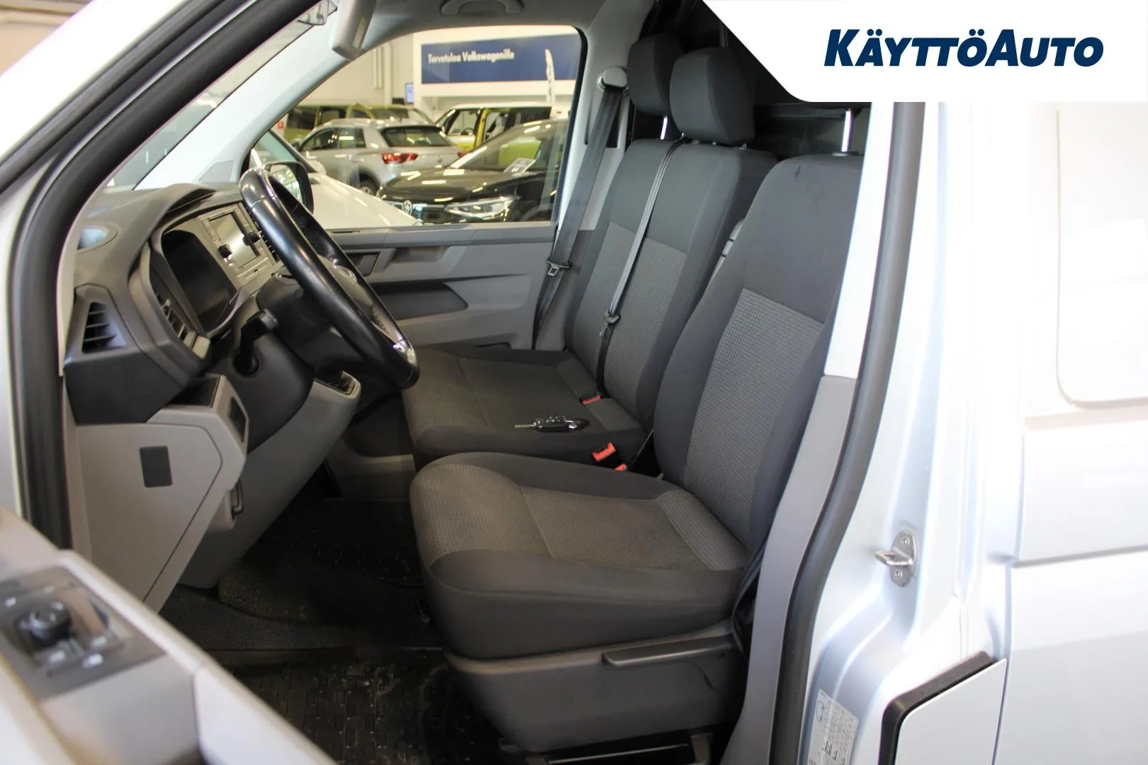 VOLKSWAGEN Transporter ESR-358 carousel image