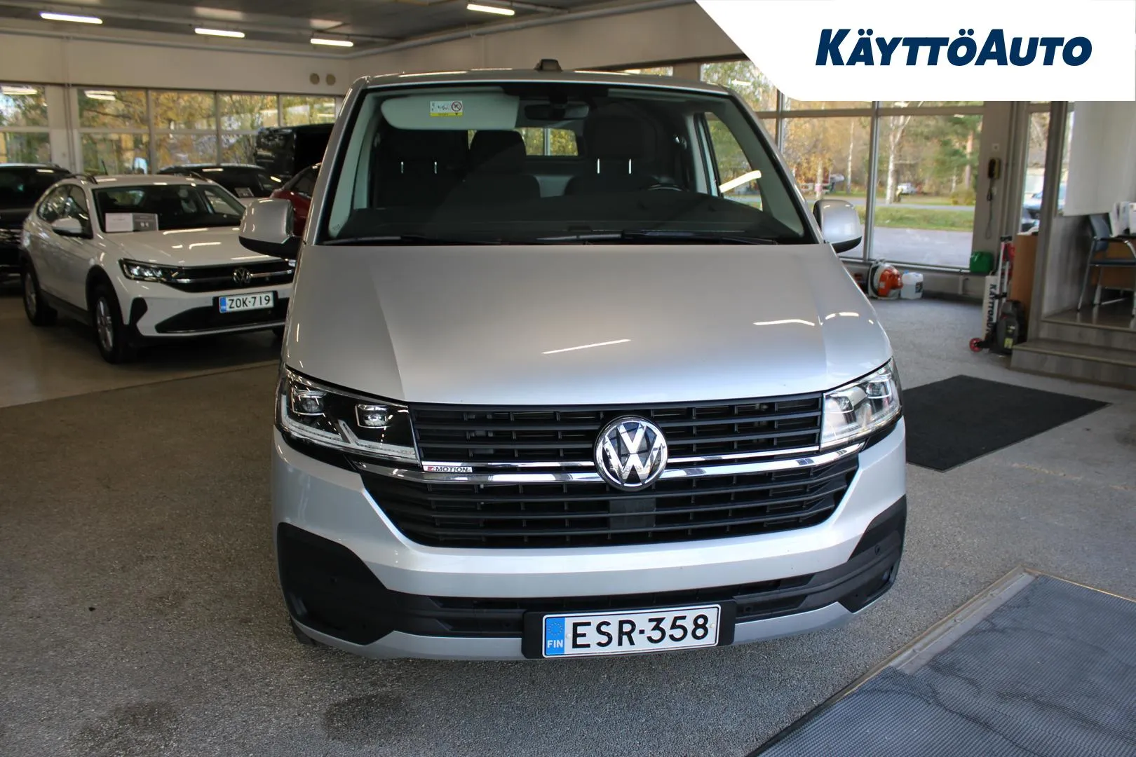 VOLKSWAGEN Transporter ESR-358 carousel image