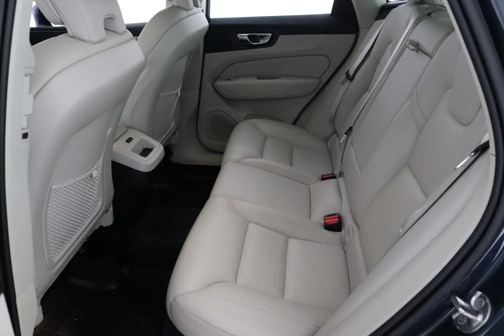 Volvo XC60 NMI-957 carousel image