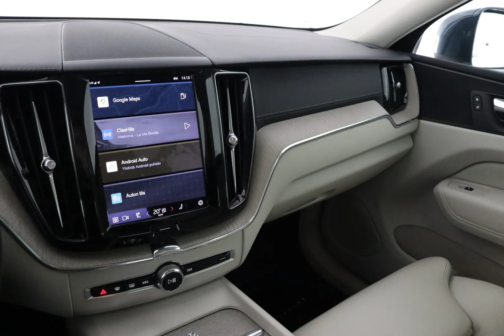 Volvo XC60 NMI-957 carousel image