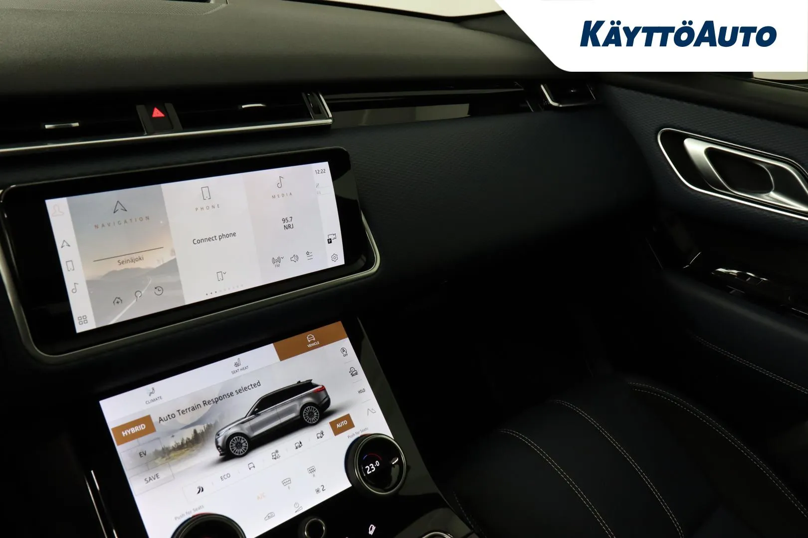 LAND ROVER Range Rover Velar LRO-760 carousel image