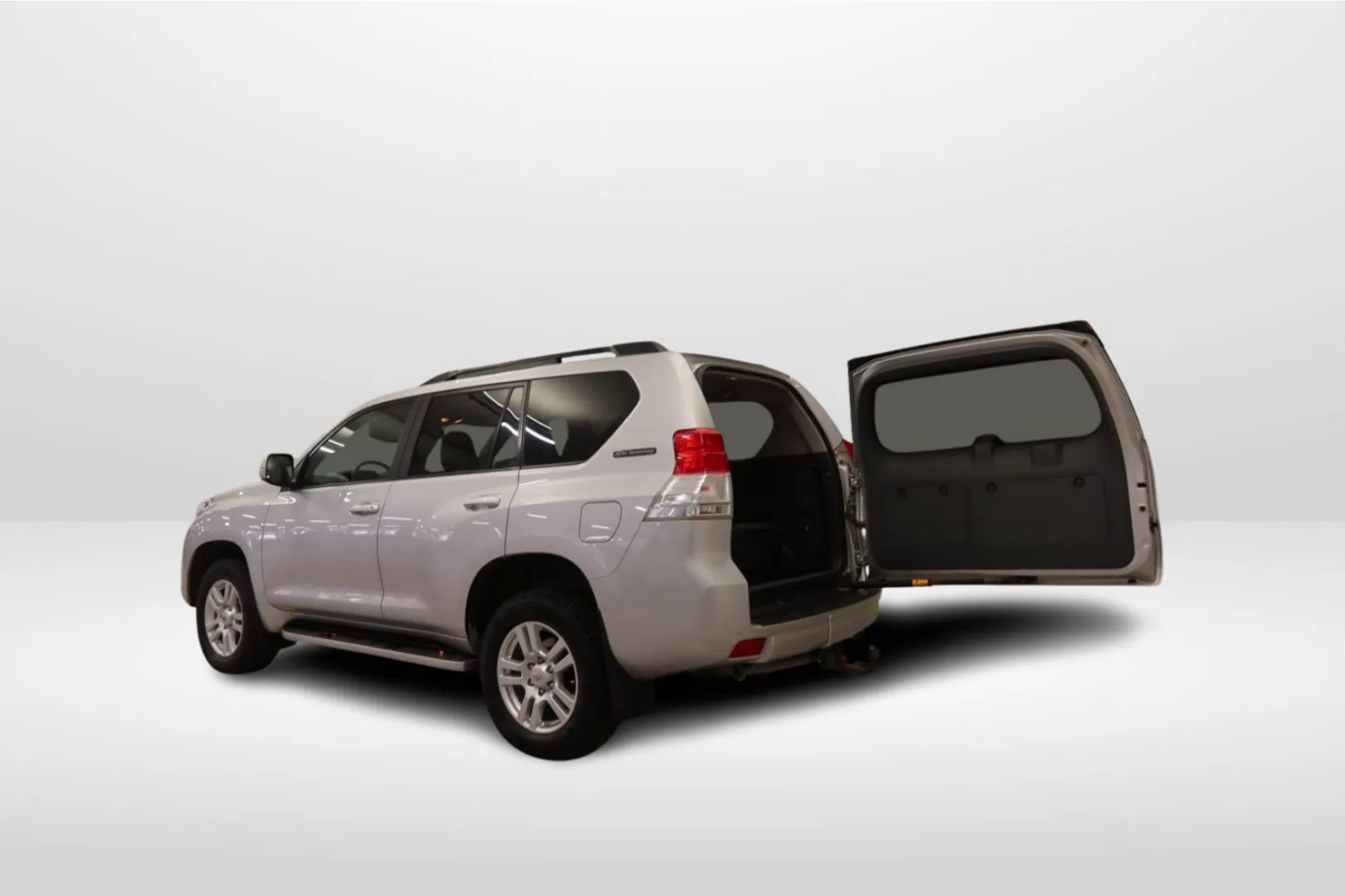 TOYOTA Land Cruiser LZX-259 carousel image