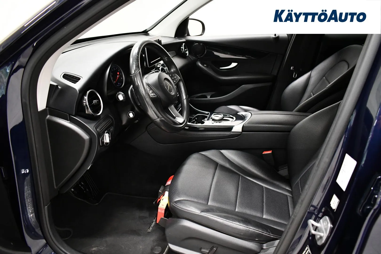 MERCEDES-BENZ GLC ETC-835 carousel image