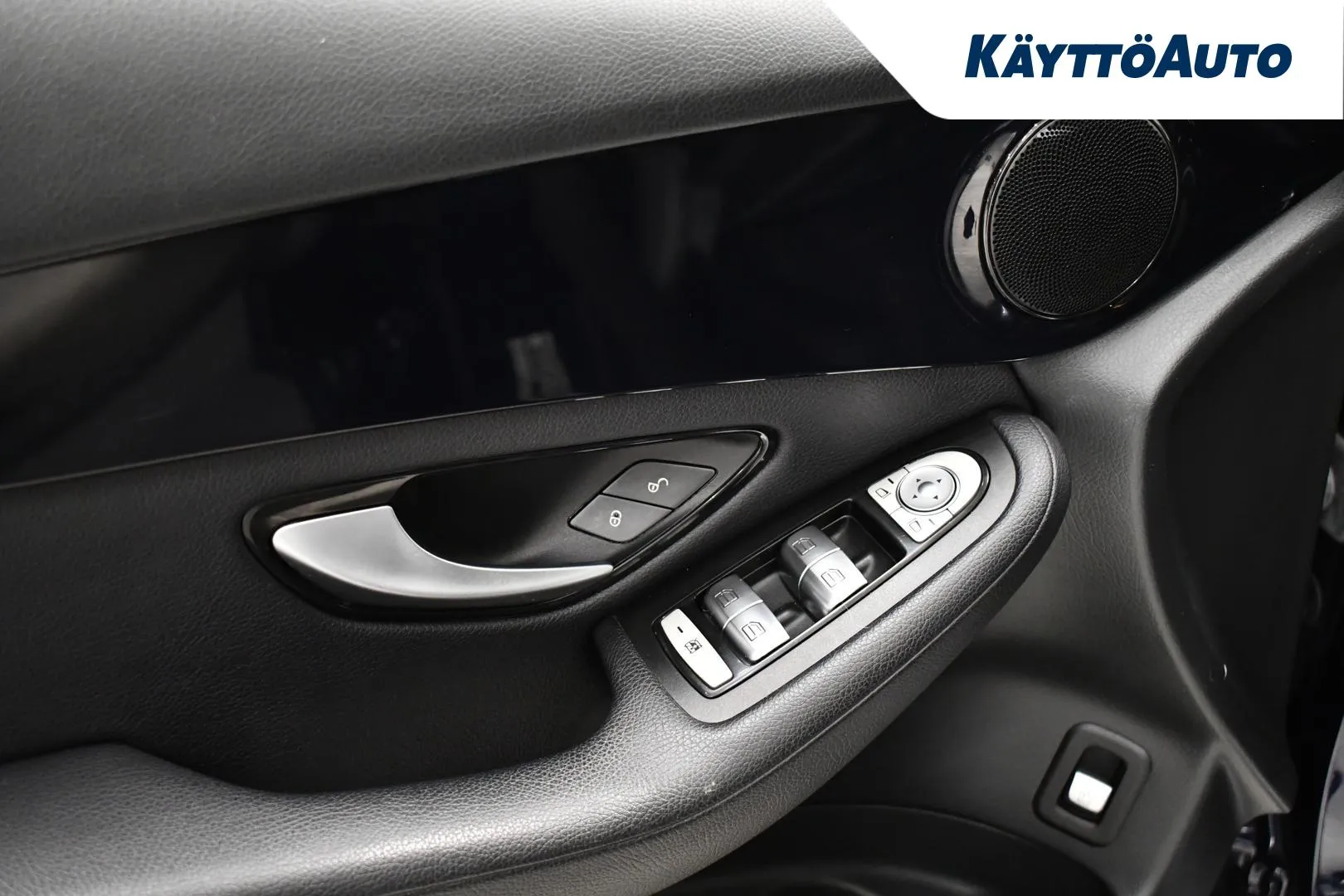 MERCEDES-BENZ GLC ETC-835 carousel image