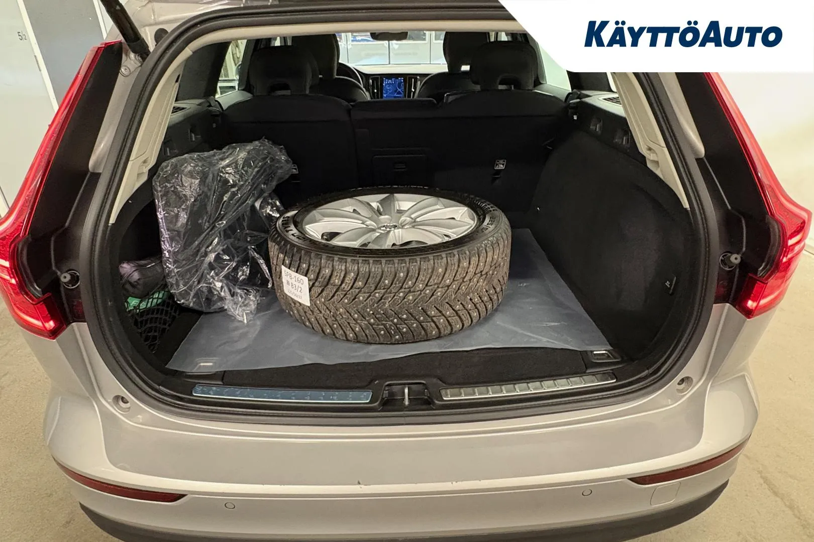 VOLVO V60 SPB-160 carousel image