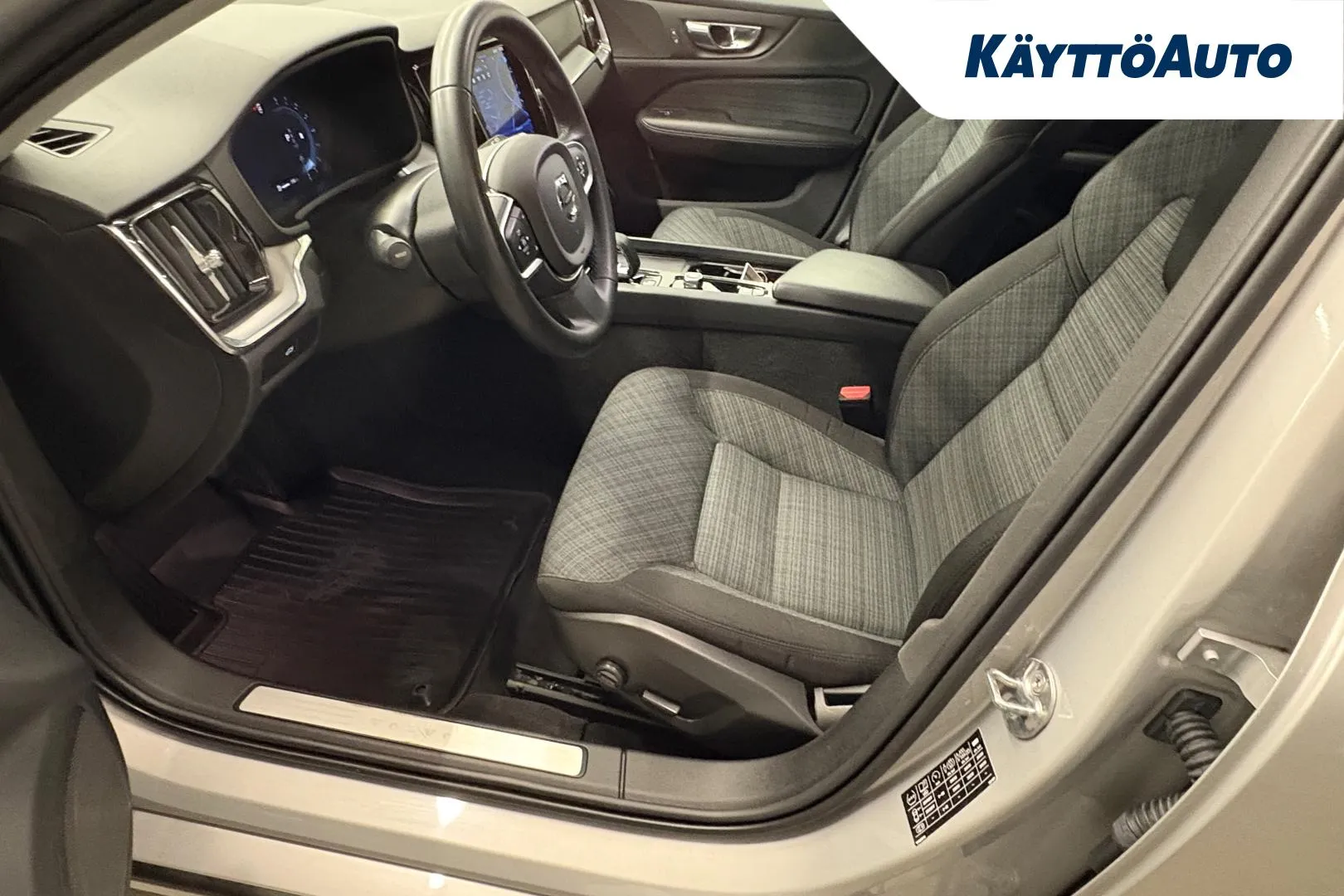 VOLVO V60 SPB-160 carousel image