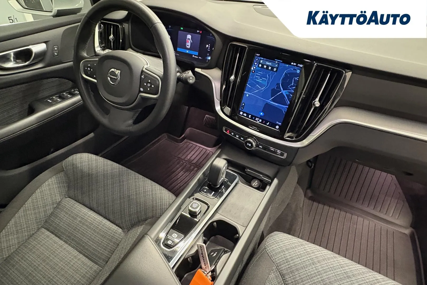 VOLVO V60 SPB-160 carousel image