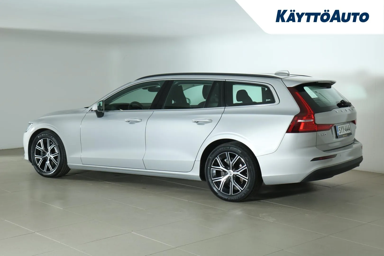 VOLVO V60 SYY-444 carousel image