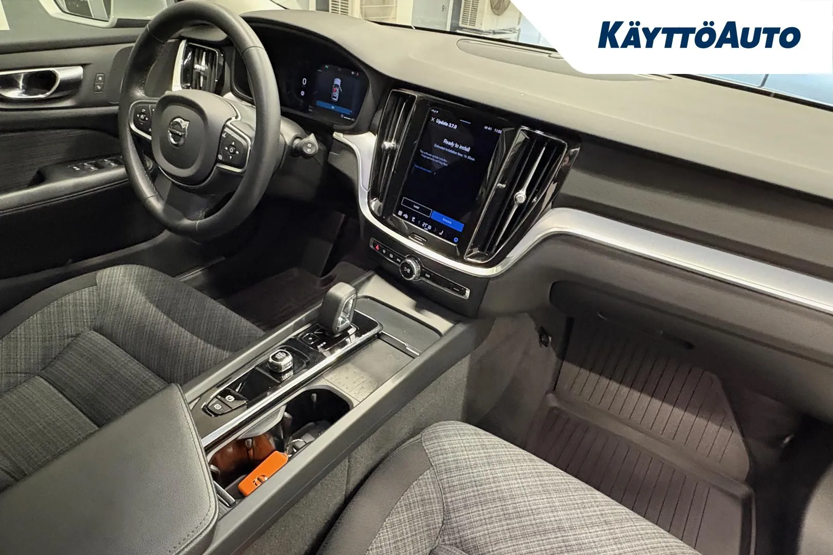 VOLVO V60 SYY-444 carousel image