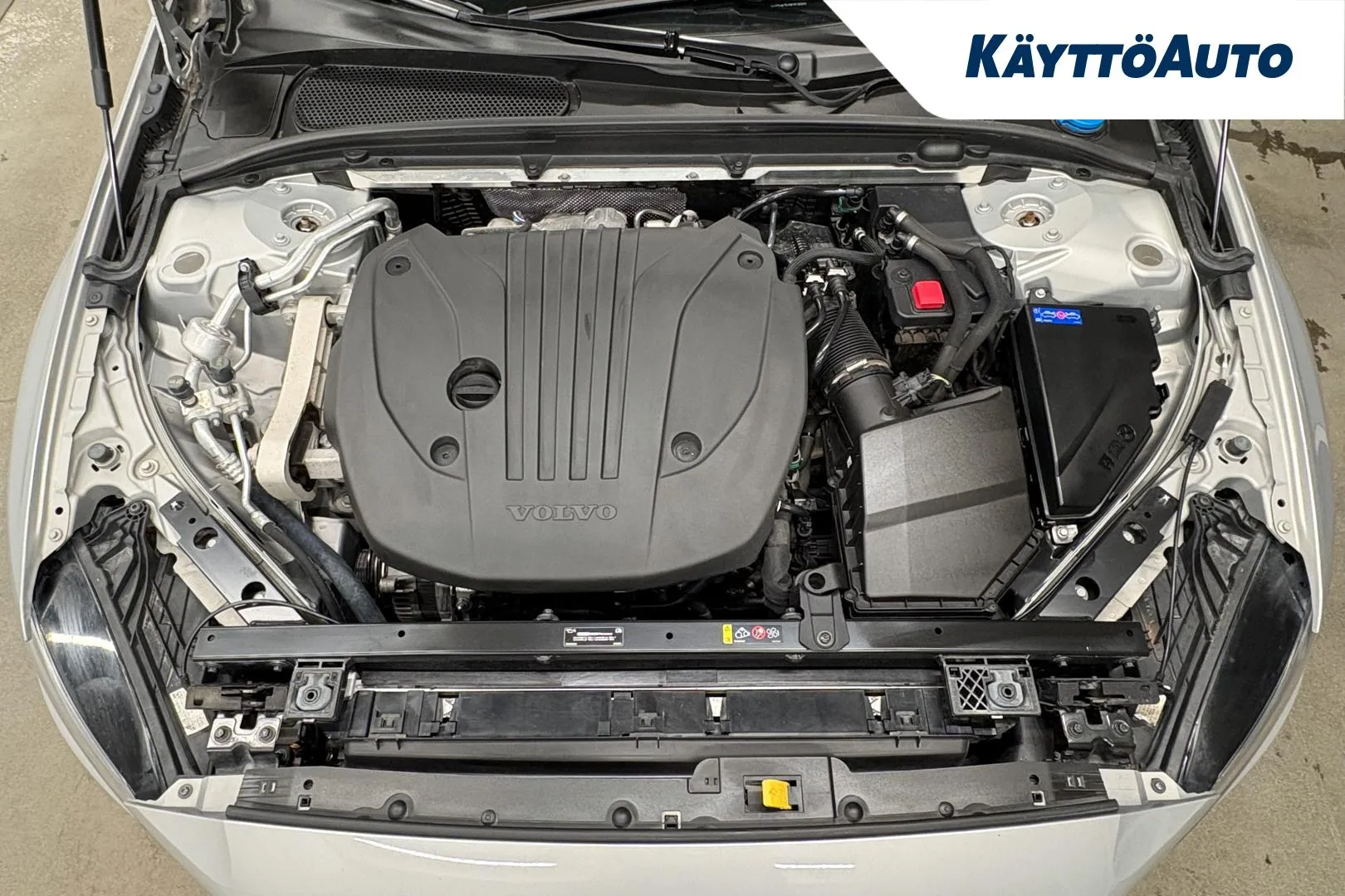VOLVO V60 SYY-444 carousel image