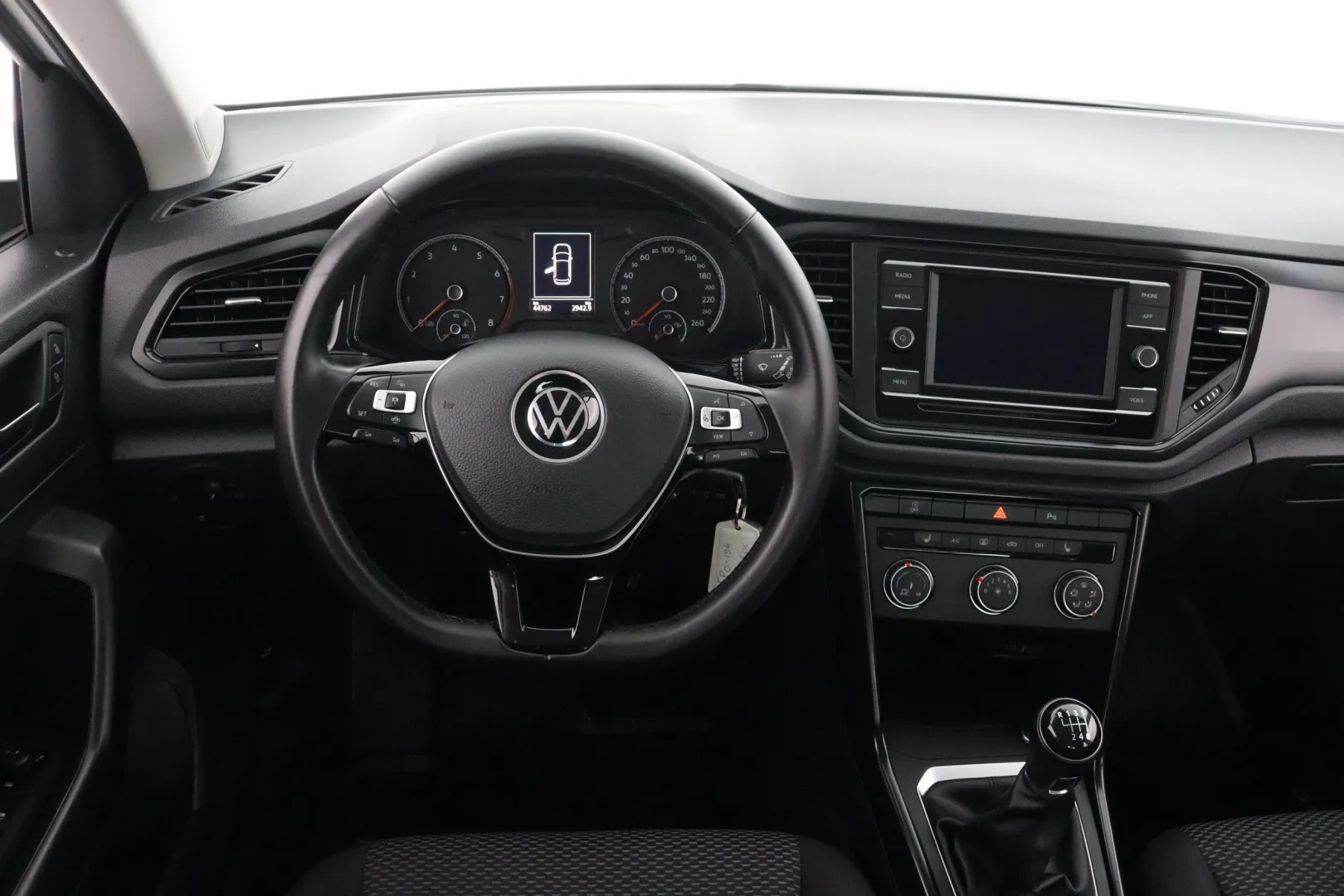 VOLKSWAGEN T-Roc FPO-194 carousel image