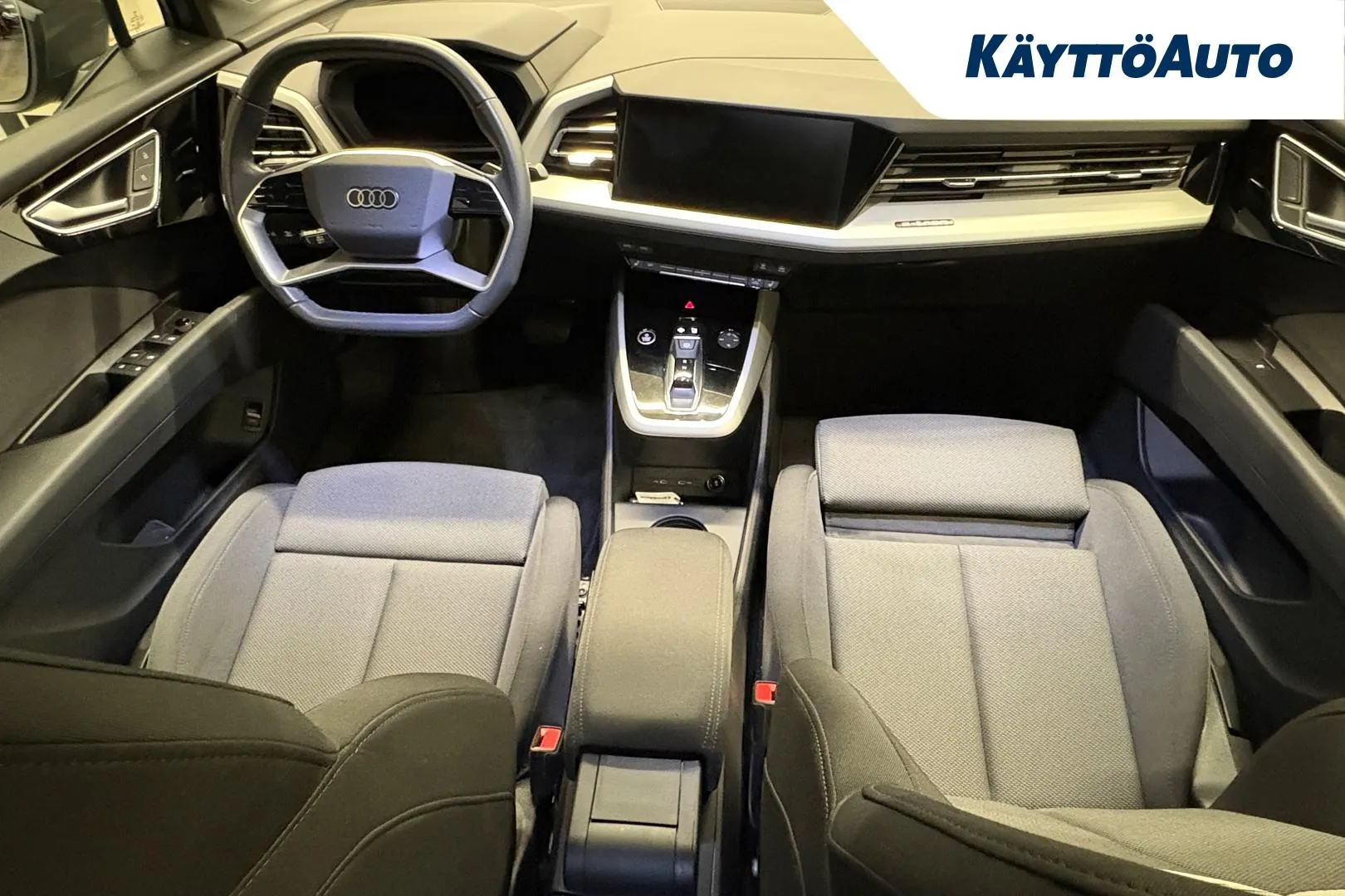 AUDI Q4 e-tron KVM-276 carousel image