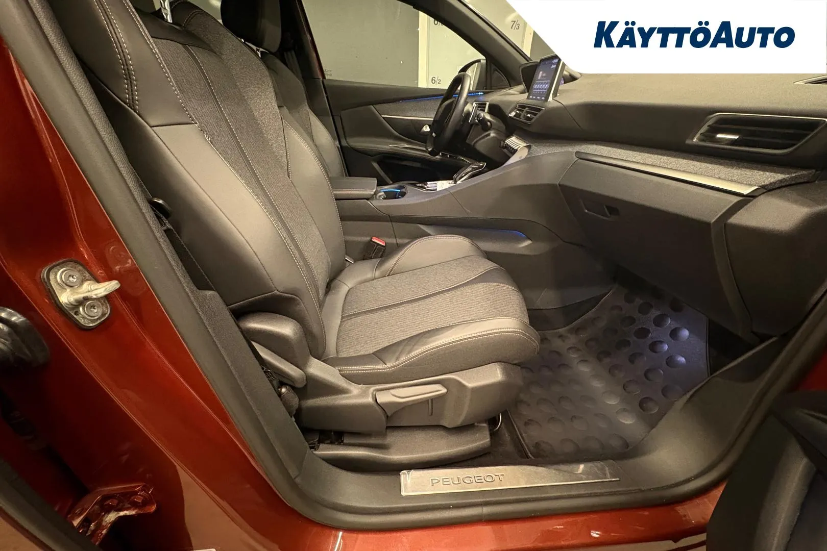 PEUGEOT 3008 GOK-433 carousel image