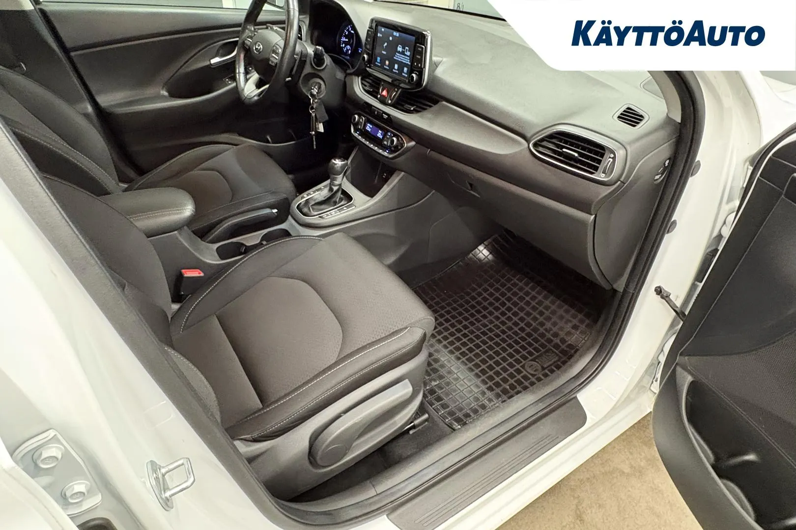 HYUNDAI i30 Wagon KTS-214 carousel image
