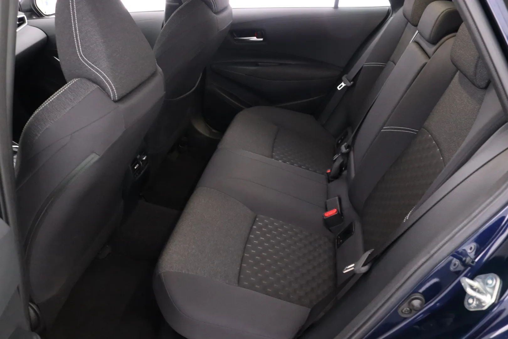 Toyota Corolla CRS-412 carousel image