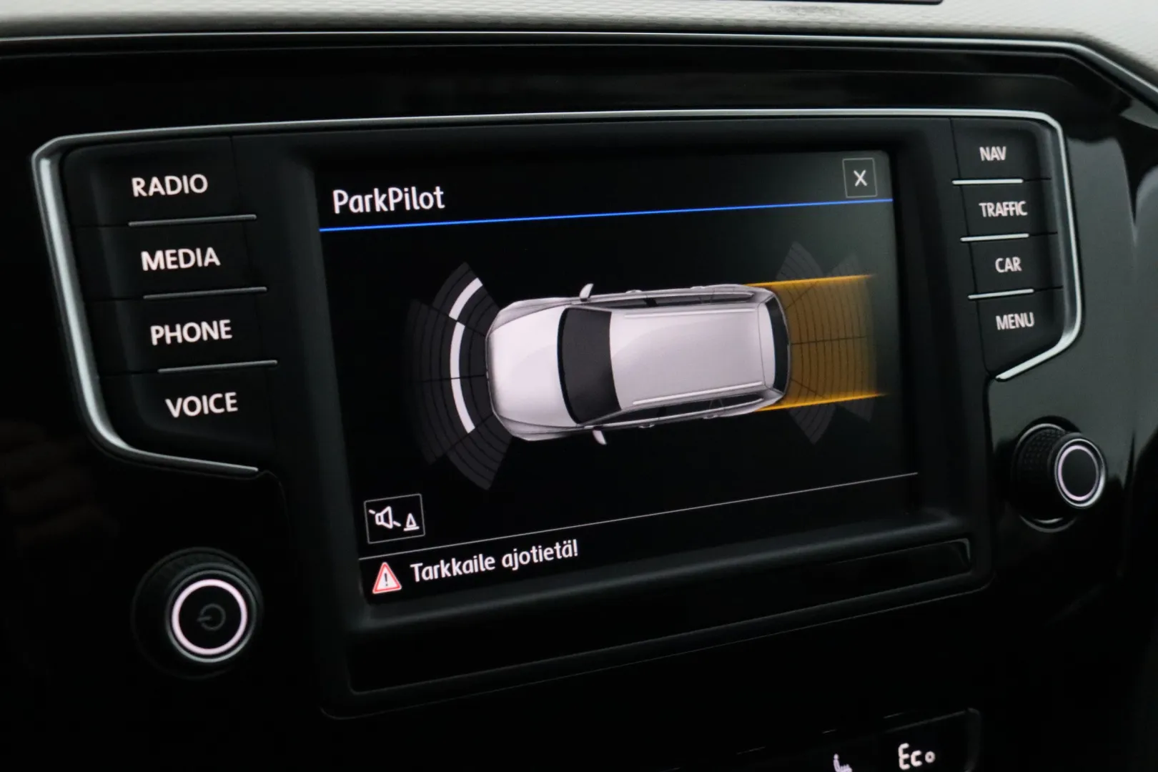 VOLKSWAGEN Passat ZLJ-153 carousel image