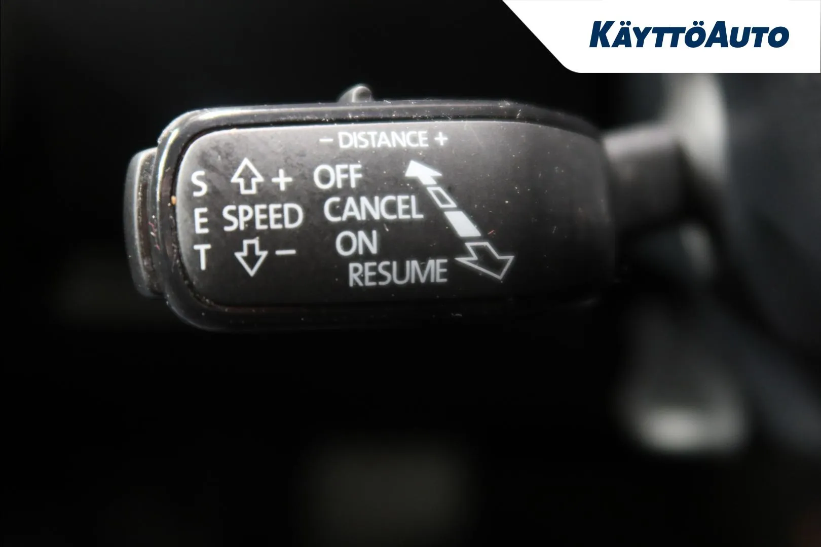 SKODA Superb MOT-573 carousel image