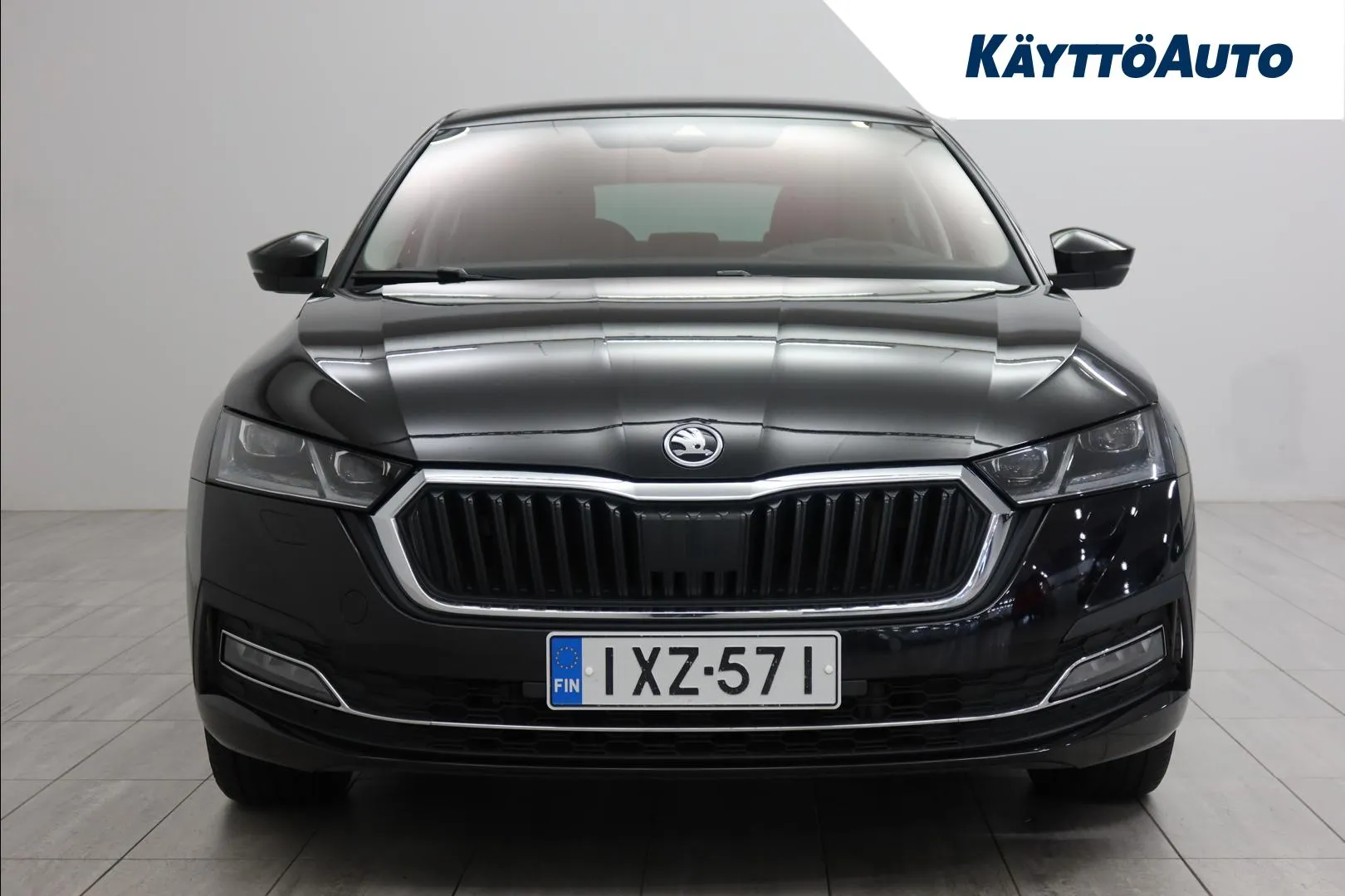 SKODA Octavia IXZ-571 carousel image