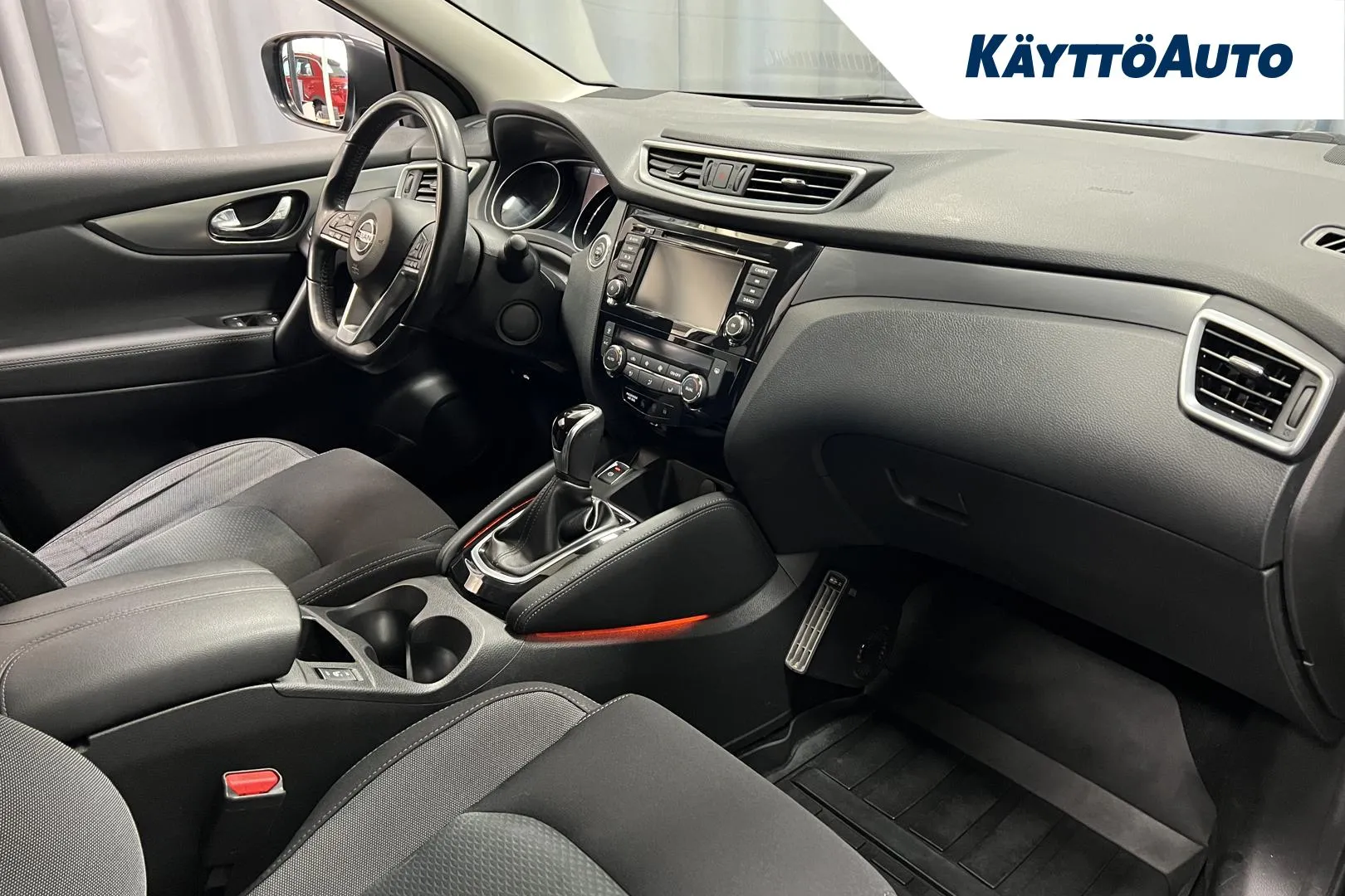 NISSAN Qashqai FNY-697 carousel image