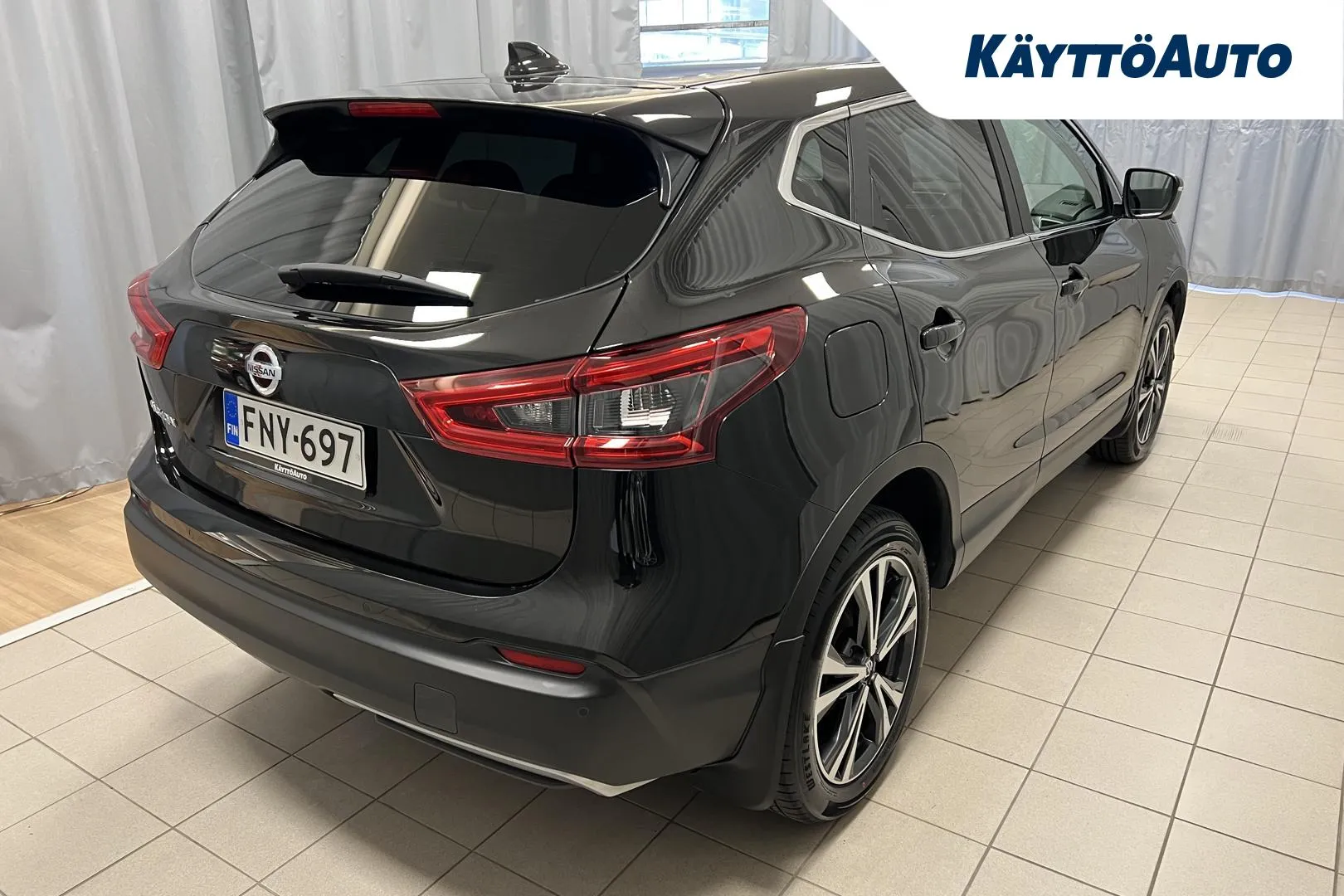 NISSAN Qashqai FNY-697 carousel image