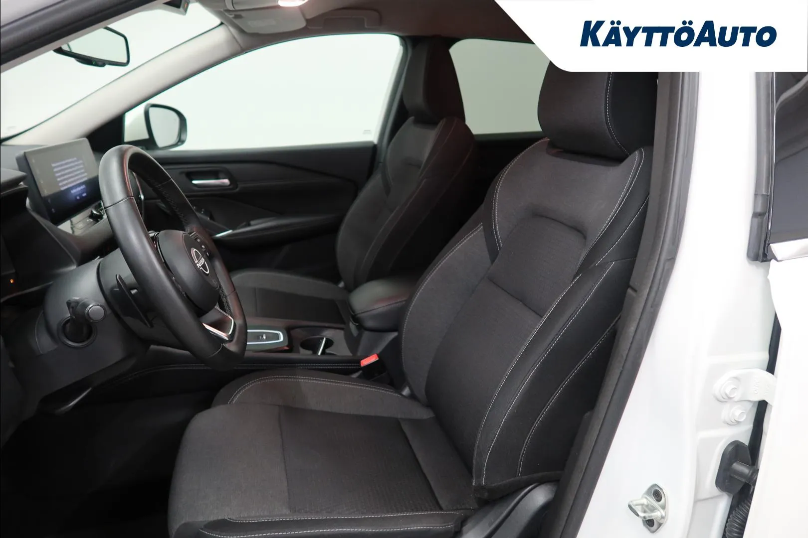 Nissan Qashqai XSC-274 carousel image