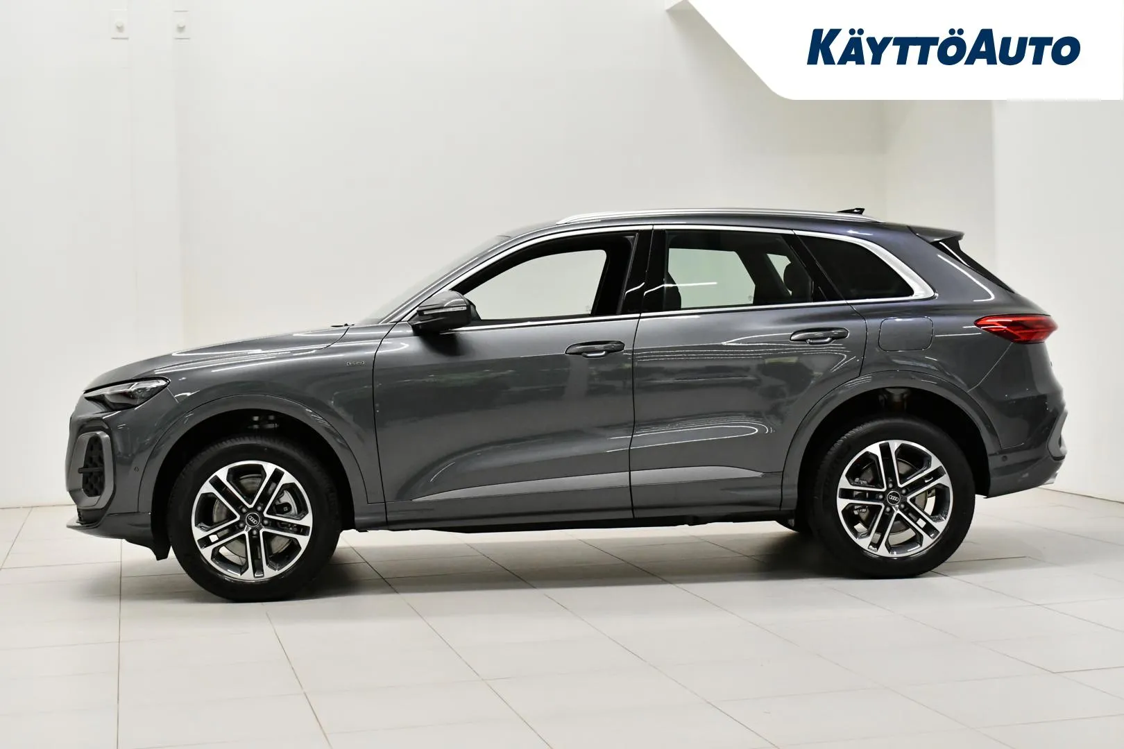 Audi Q5 YZZ-710 carousel image