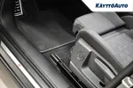 Audi Q5 YZZ-710 carousel thumbs