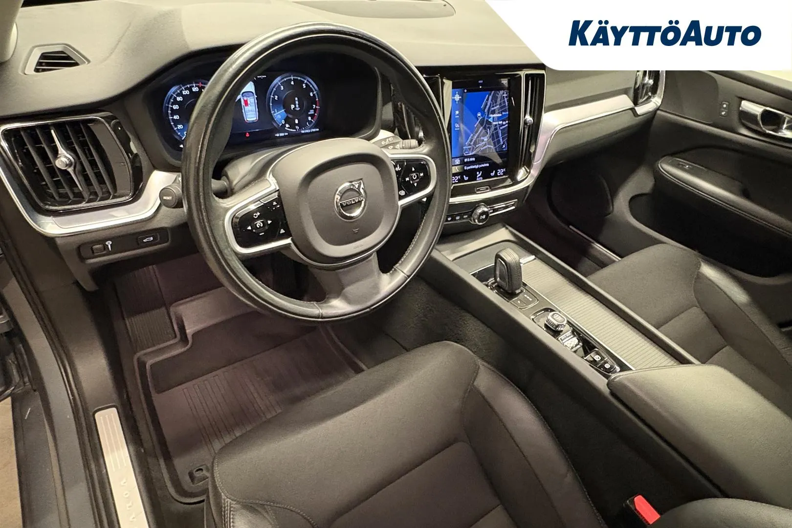 VOLVO V60 GZX-639 carousel image